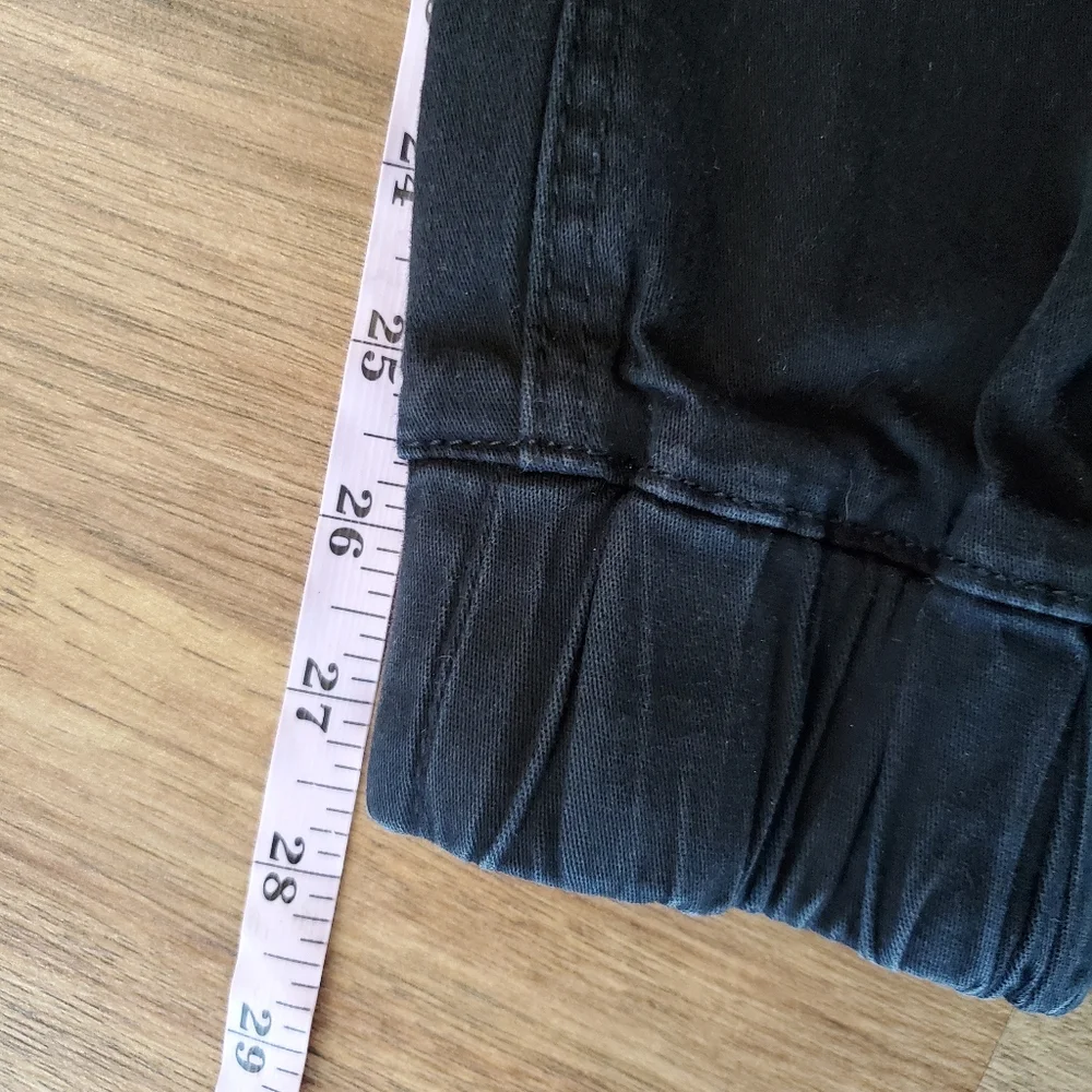 Almost Famous Denim Joggers Size Medium Black